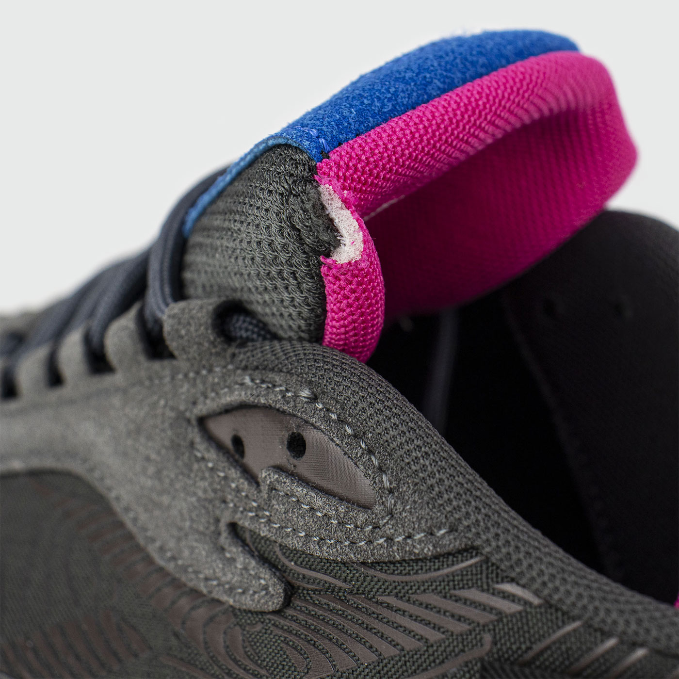 Кроссовки Reebok Zig Kinetica 2.5 Edge D.Grey