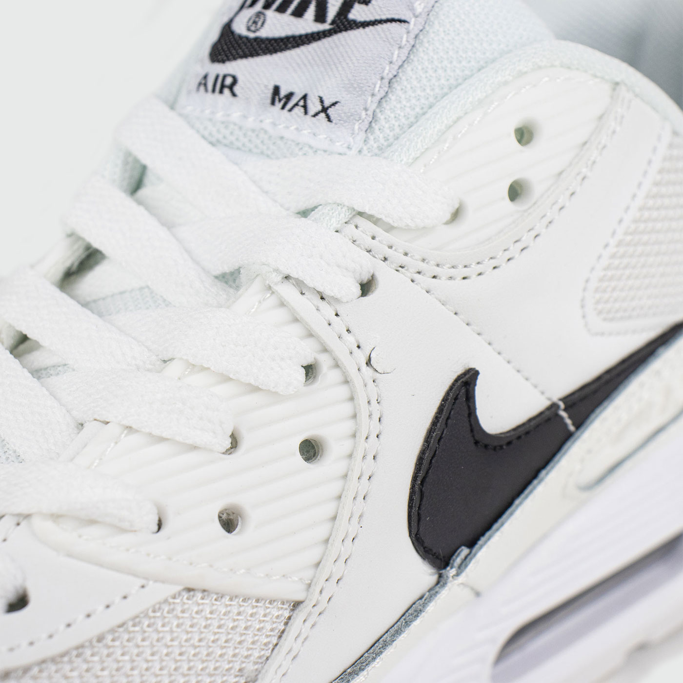 Кроссовки Nike Air Max 90 Wmns White / Black