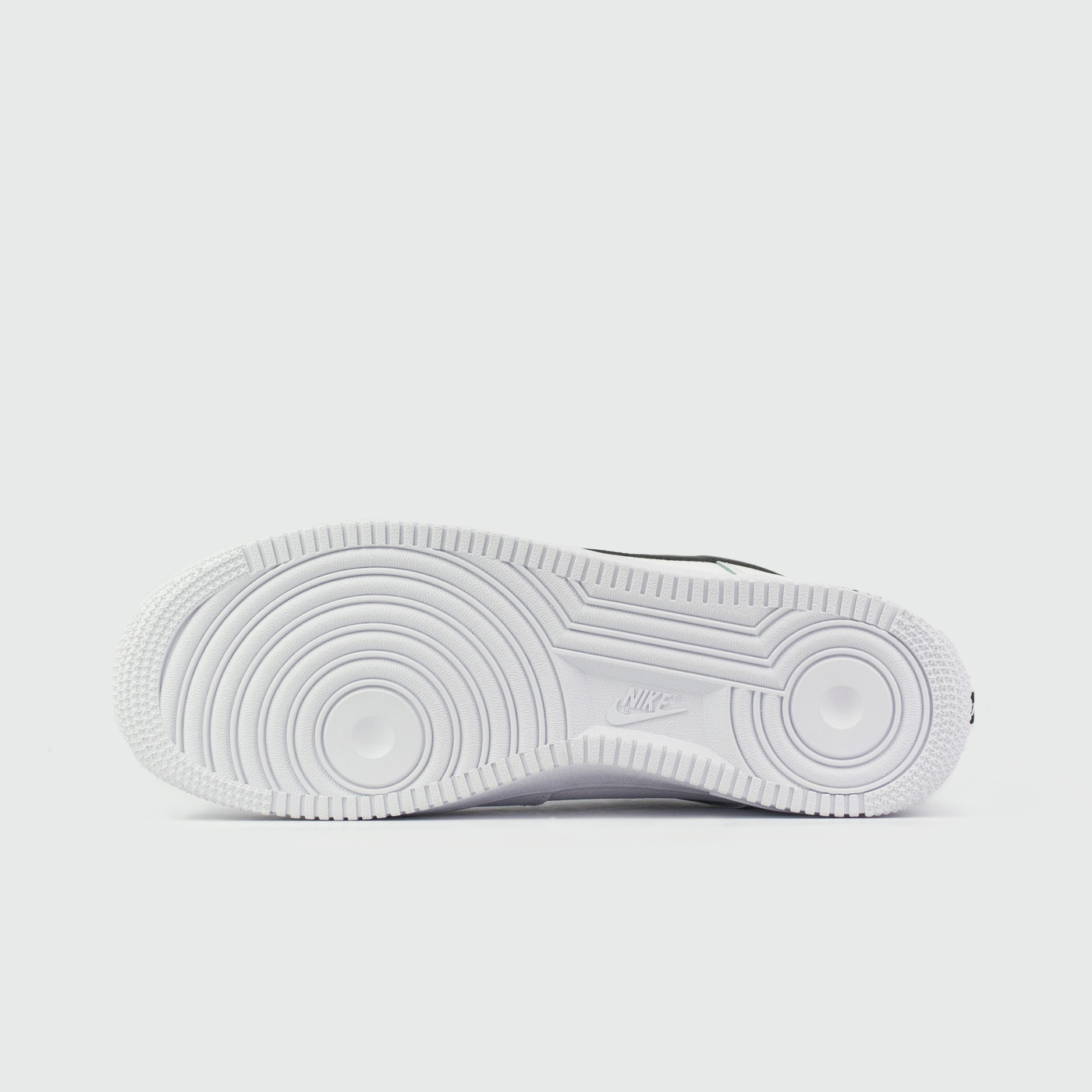 Кроссовки Nike Air Force 1 Low 07 LV8 White / Black new
