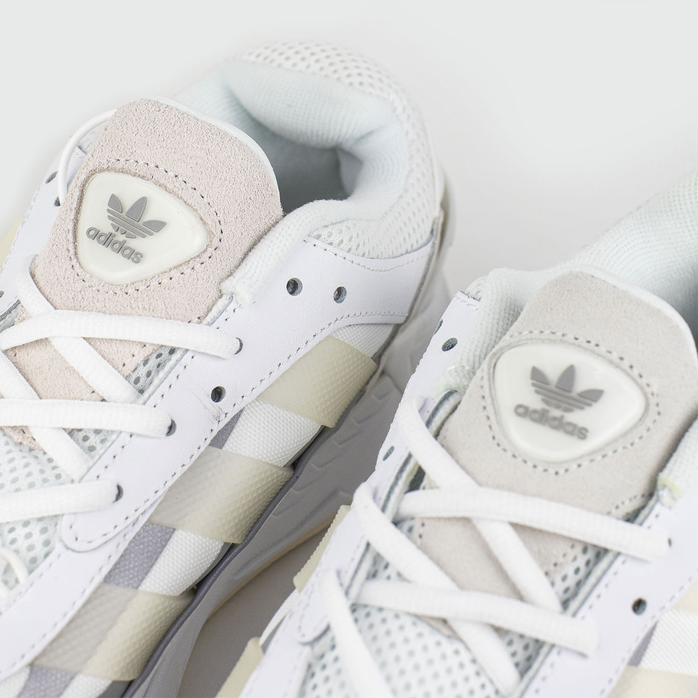Кроссовки Adidas Niteball 2.0 White Кроссовки Adidas Niteball 2.0 White
