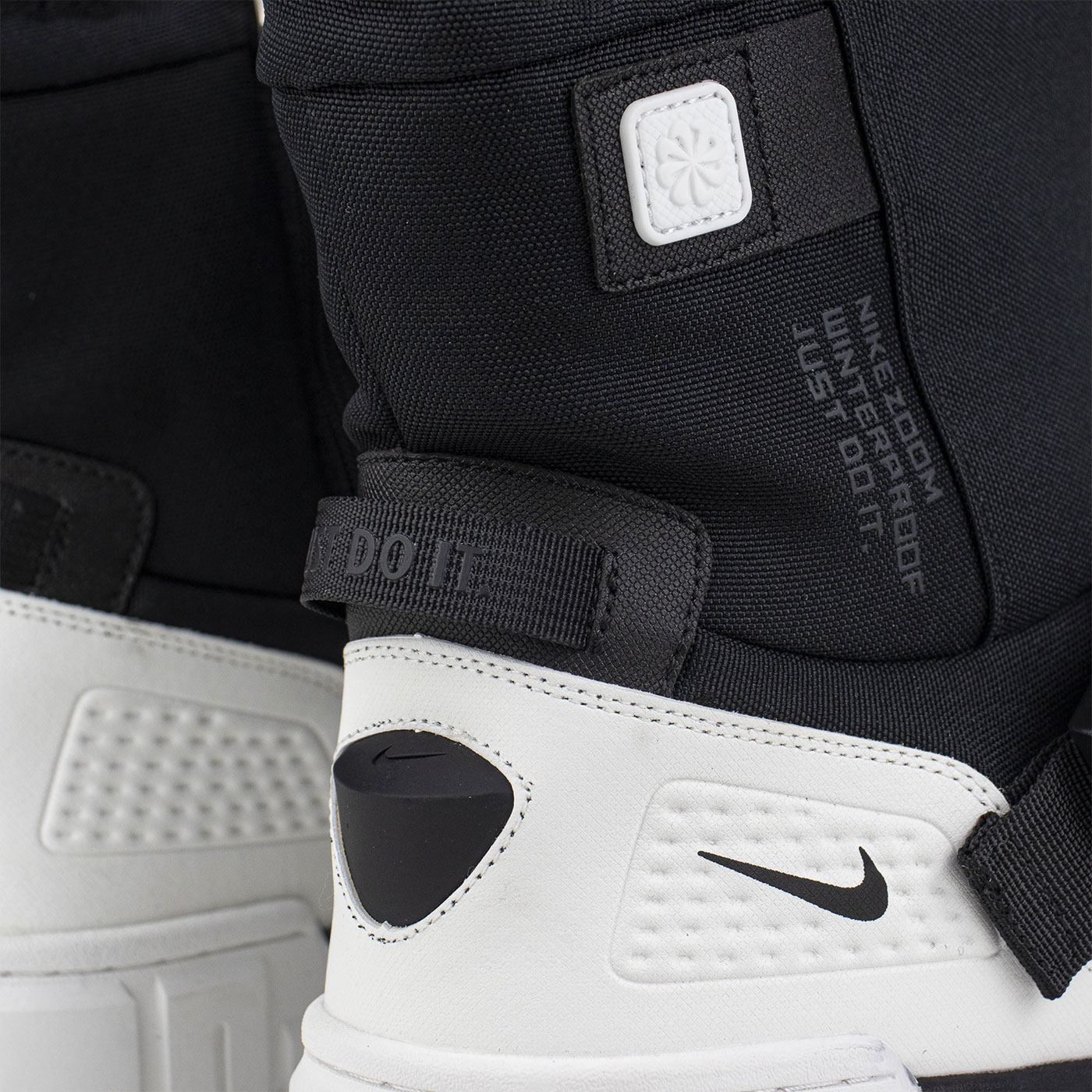 Сапоги Nike Winterproof White Black with Fur