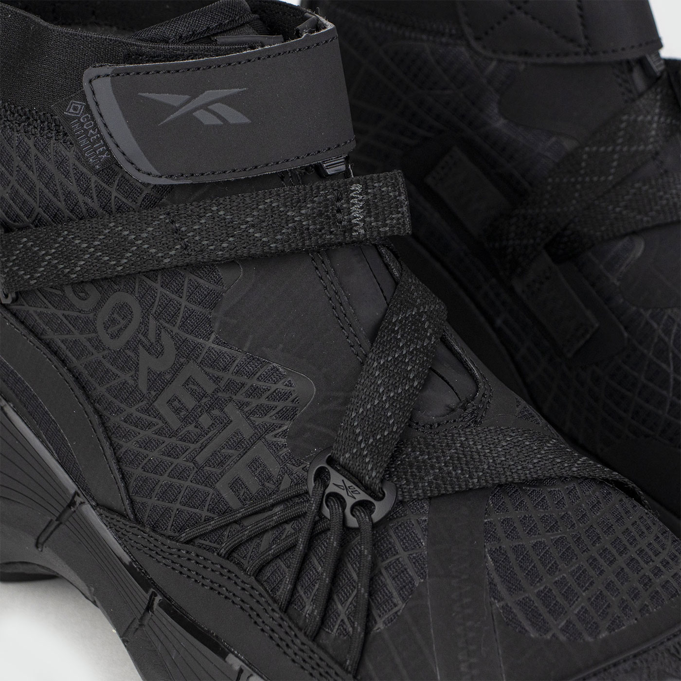 Кроссовки Reebok Zig Kinetica II Edge Hi Black Thermo