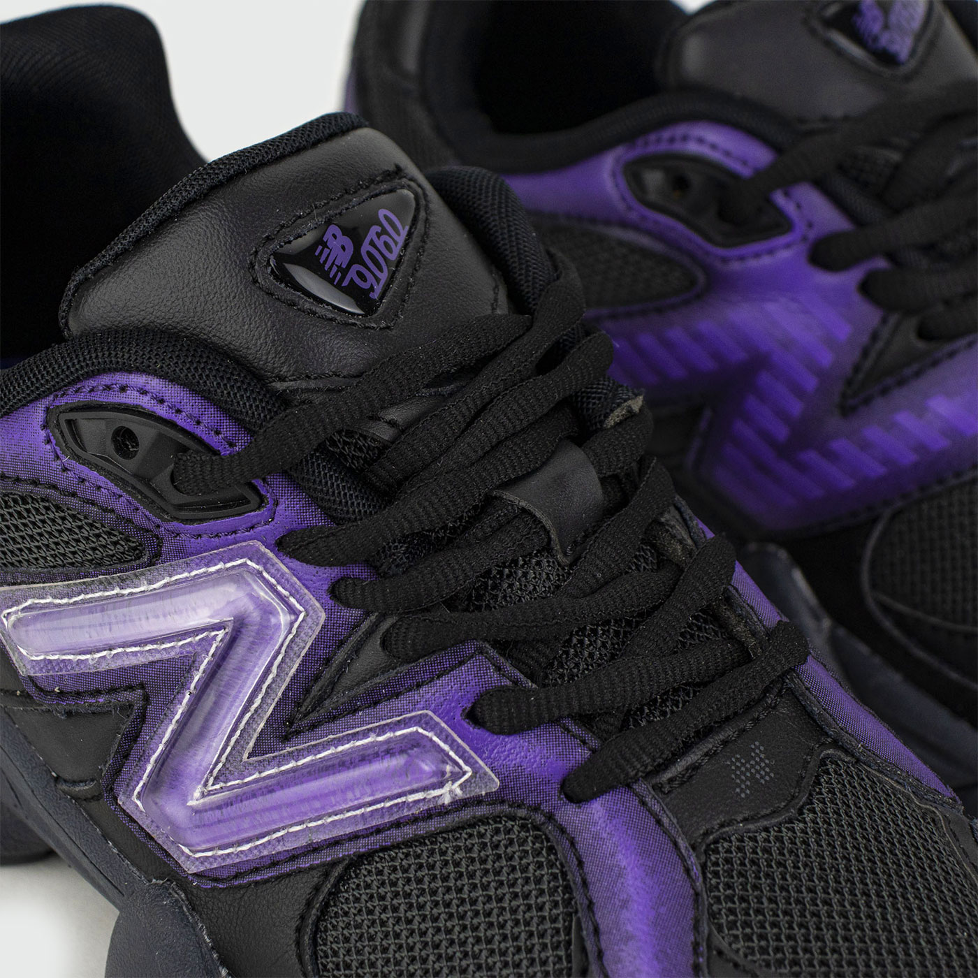 Кроссовки New Balance 9060 Black Violet Wmns Кроссовки New Balance 9060 Black Violet Wmns