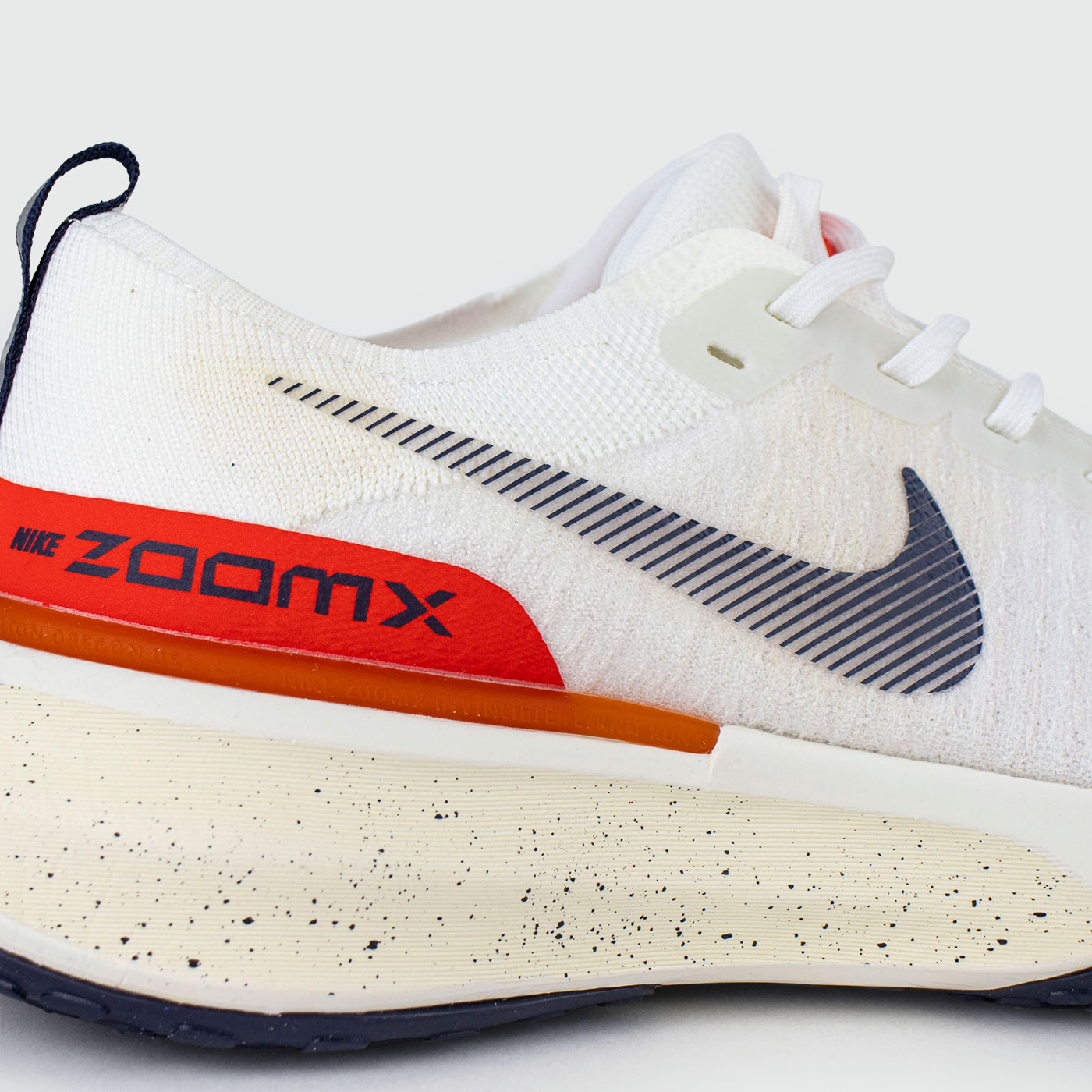 Кроссовки Nike Zoomx Invincible Run Fk 3 White Red