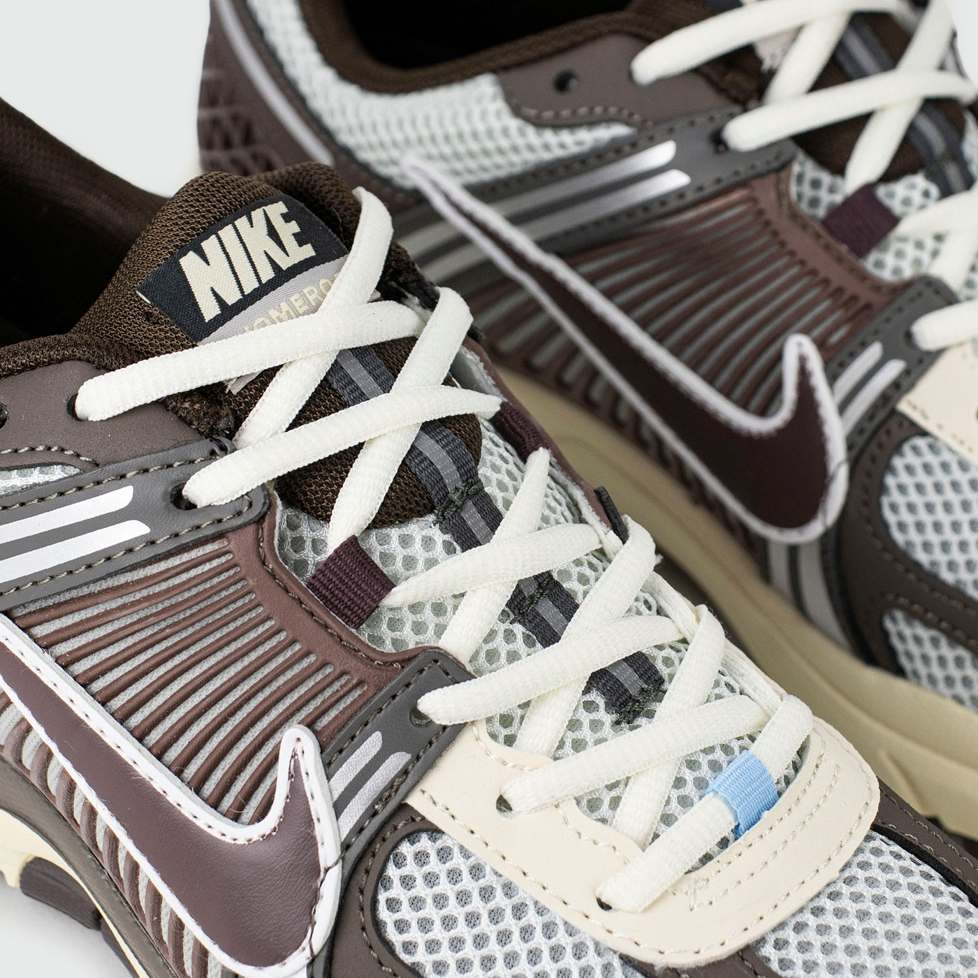 Кроссовки Nike Zoom Vomero 5 Earth Fossil